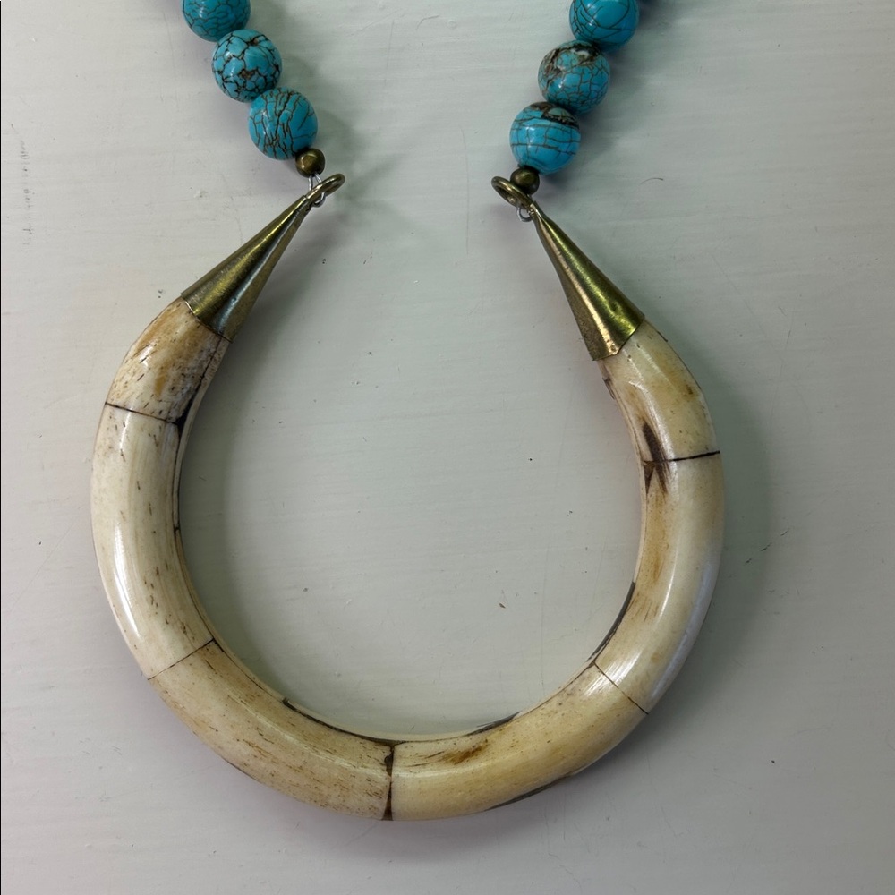 Turquoise and Natural Bead Horn Pendant Necklace - Picture 2 of 3